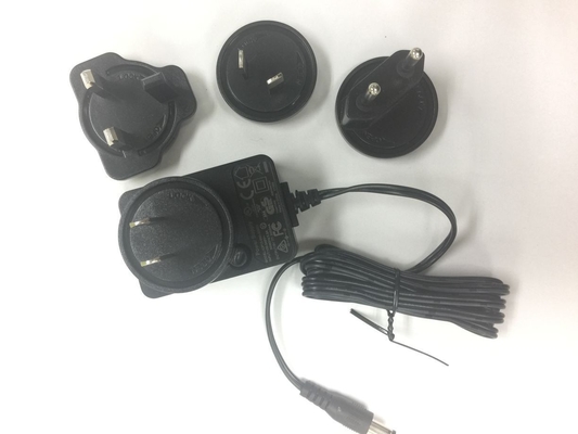 5V2A Interchangeable Plugs Mobile Phone Travel Charger With DC5.5 Mm UL Approved