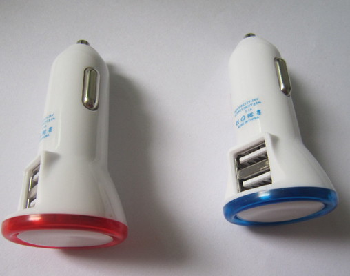 White In Car Lightning Charger , Twin USB Port Apple Certified Iphone Car Charger