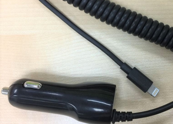 DC 12V -24V Iphone Lightning Cable Car Charger With Coil Cable MFI Certificate